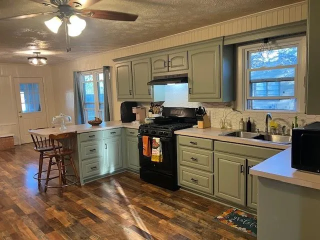 $375,000 | 214 Hemphill Street, Hico, TX 76457