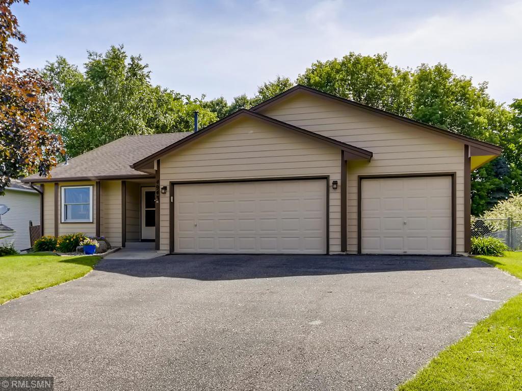 4943 Heather Ridge Road North Oakdale, MN 55128 - Photo 1 of 28 Gallery Image 1