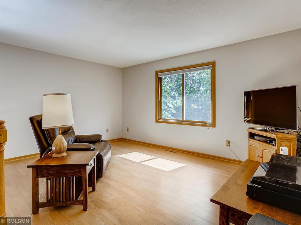 4943 Heather Ridge Road North Oakdale, MN 55128 - Photo 14 of 28 Gallery Image 14