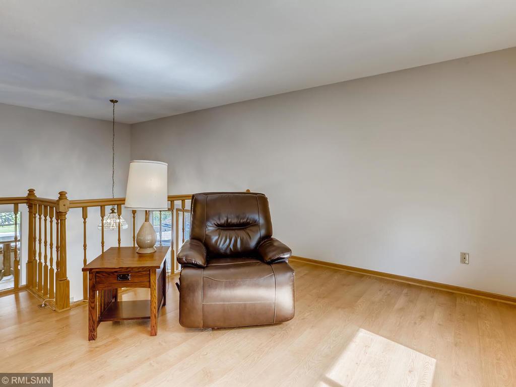4943 Heather Ridge Road North Oakdale, MN 55128 - Photo 15 of 28 Gallery Image 15