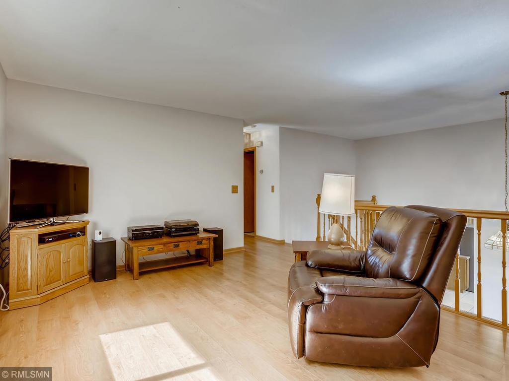 4943 Heather Ridge Road North Oakdale, MN 55128 - Photo 16 of 28 Gallery Image 16