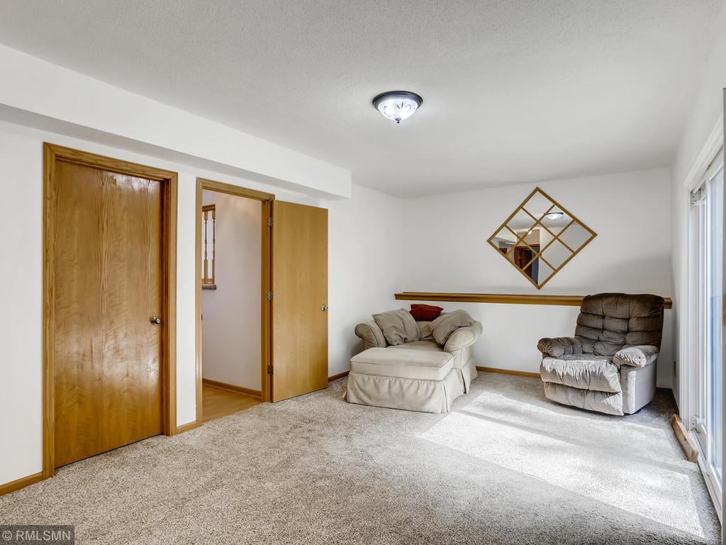 4943 Heather Ridge Road North Oakdale, MN 55128 - Photo 19 of 28 Gallery Image 19