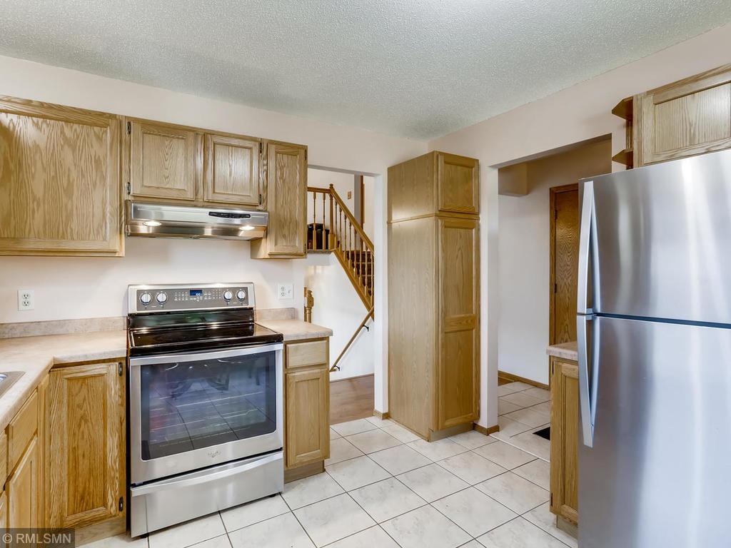 4943 Heather Ridge Road North Oakdale, MN 55128 - Photo 8 of 28 Gallery Image 8