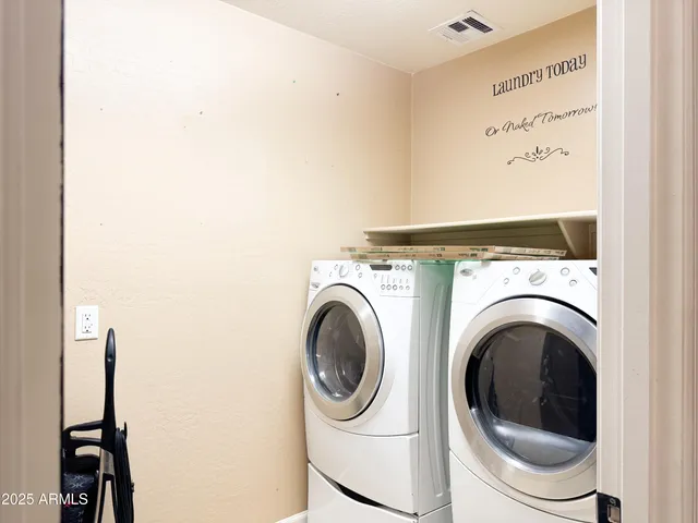 a view of a back yard of the house