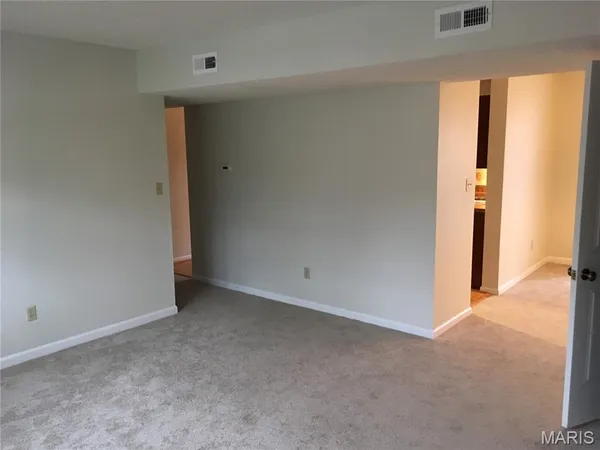 $1,650 | 9071 Wrenwood Lane, Brentwood, MO 63144