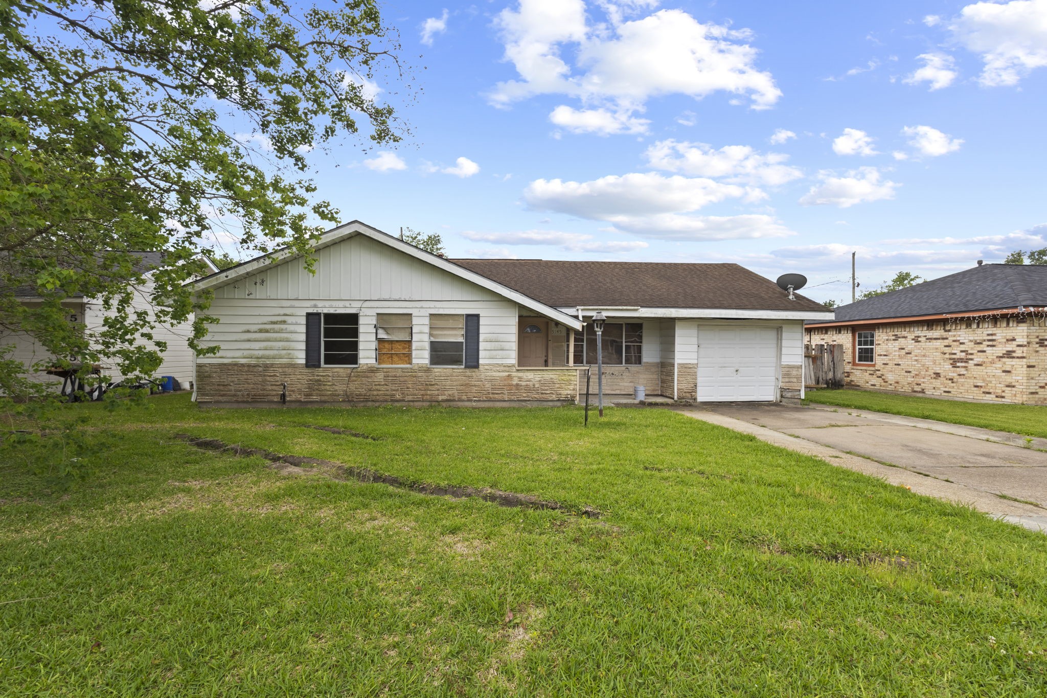 5145 Raleigh Drive Beaumont, TX 77706 - Photo 1 of 19 Gallery Image 1