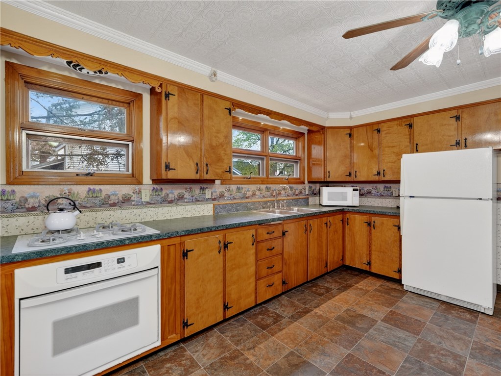 129 Center Street Barton, NY 14892 - Photo 8 of 28