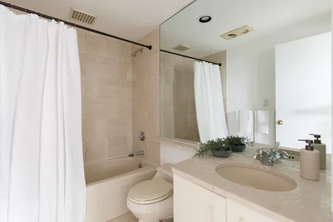 $995,000 | 10 Rogers Street, Unit 606, Cambridge, MA 02142