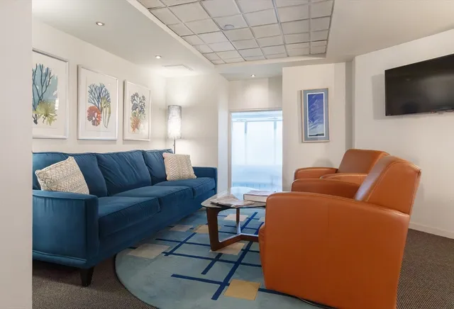 $995,000 | 10 Rogers Street, Unit 606, Cambridge, MA 02142