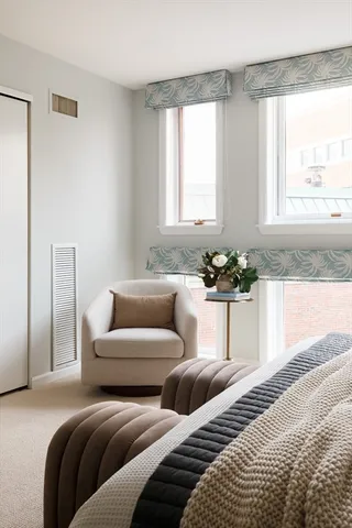 $995,000 | 10 Rogers Street, Unit 606, Cambridge, MA 02142