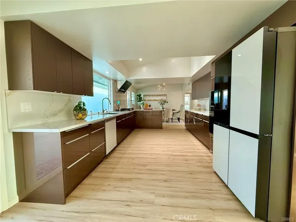 $2,199,000 | 3432 Yellowtail Drive, Rossmoor, CA 90720