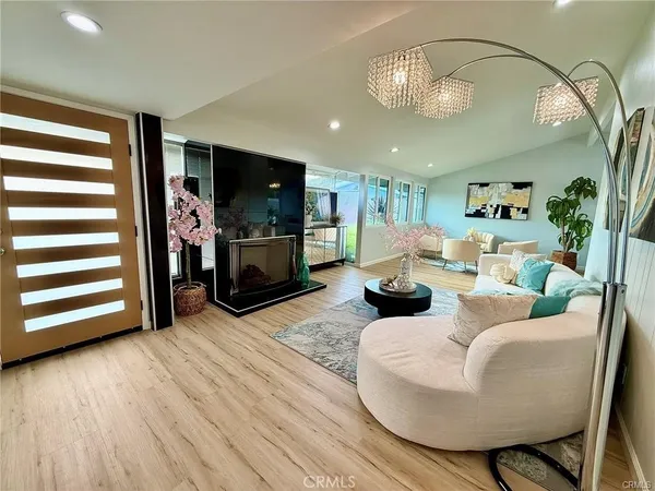 $2,199,000 | 3432 Yellowtail Drive, Rossmoor, CA 90720