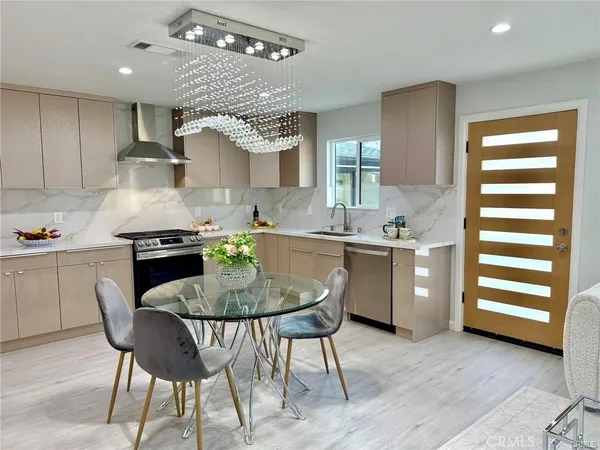 $2,199,000 | 3432 Yellowtail Drive, Rossmoor, CA 90720