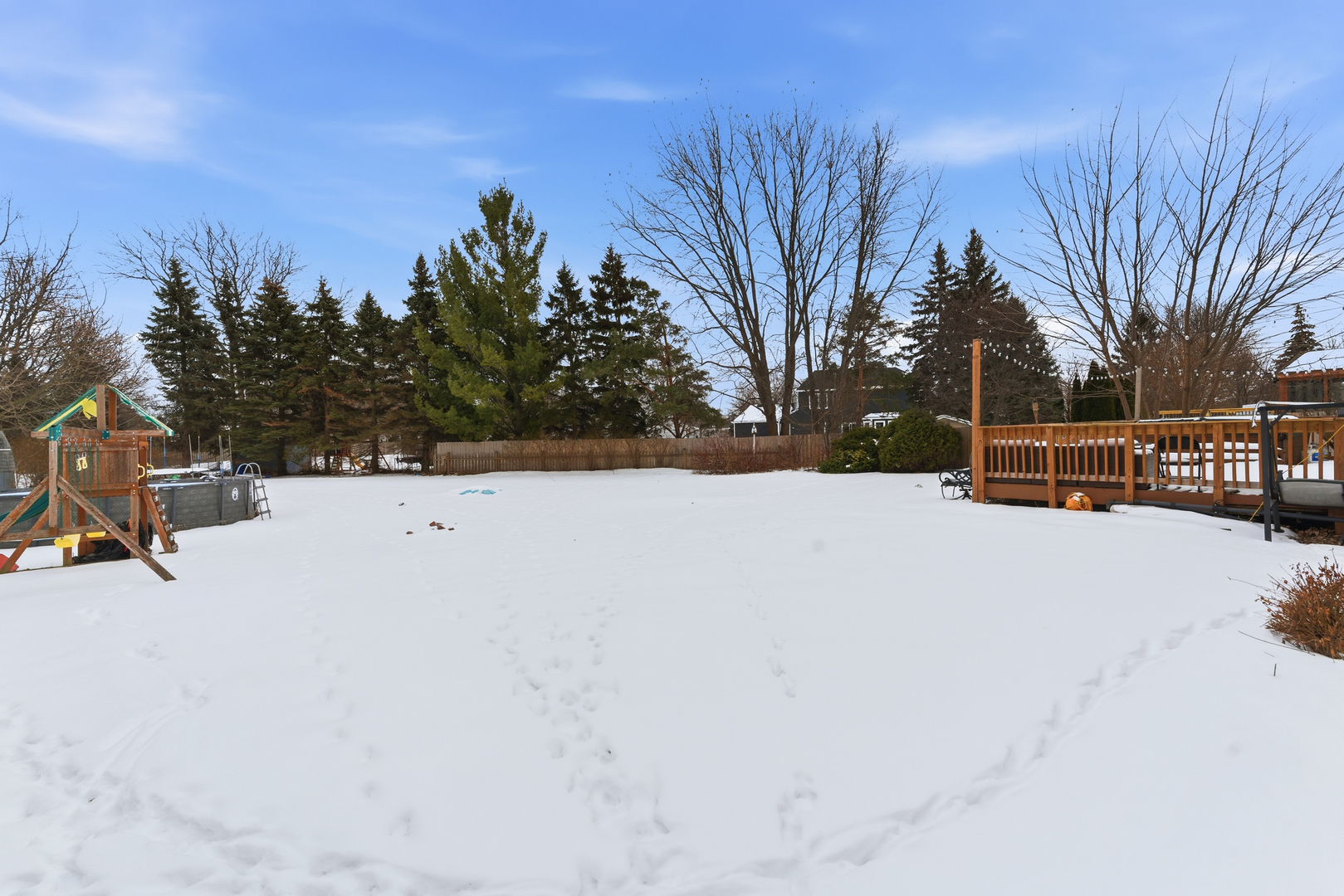 2001 Madison Avenue Gurnee, IL 60031 - Photo 31 of 36