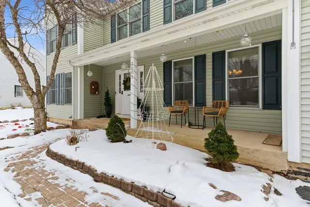 $480,000 | 2001 Madison Avenue, Gurnee, IL 60031