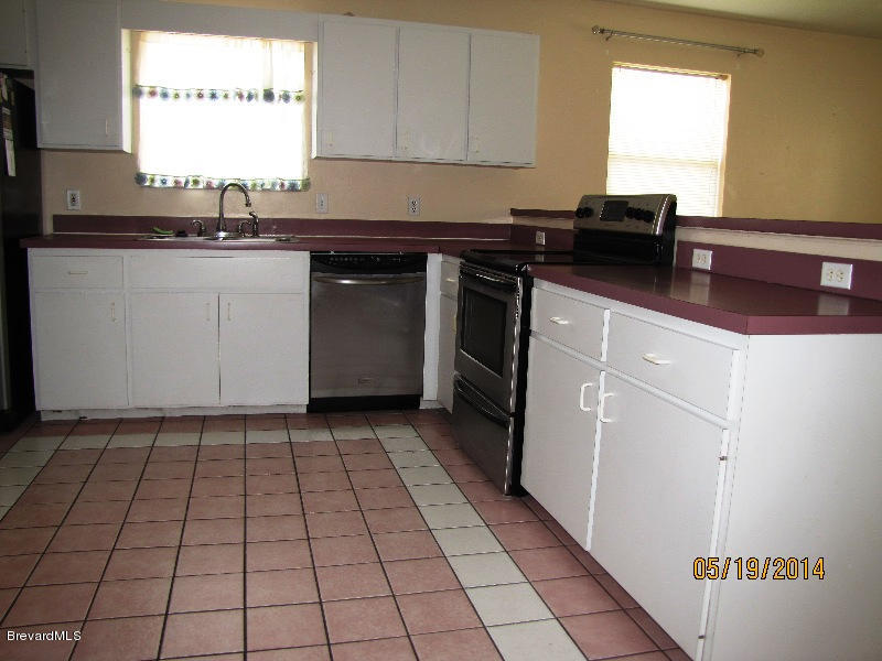6055 Elgin Road Cocoa, FL 32927 - Photo 27 of 42 KITCHEN V1