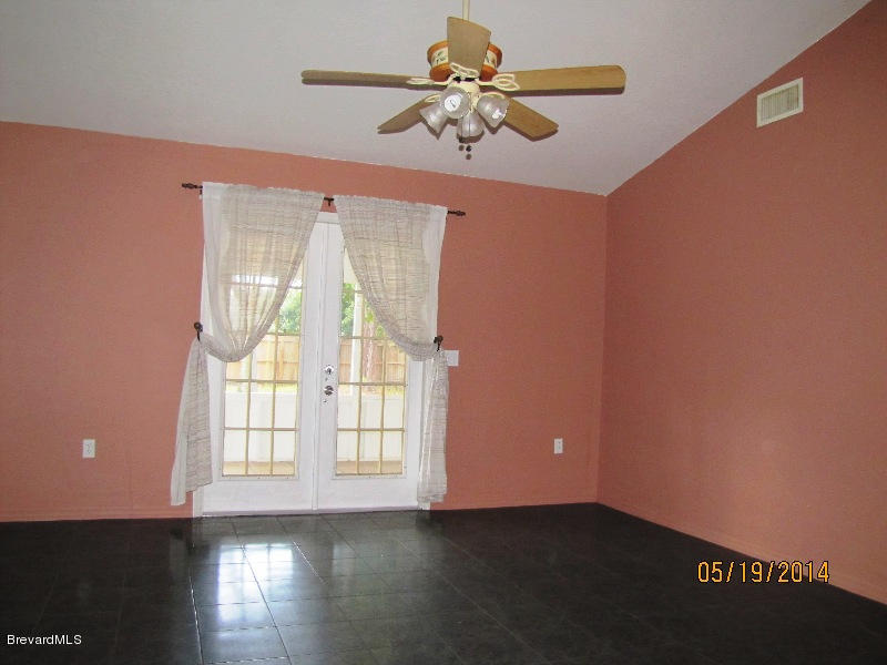 6055 Elgin Road Cocoa, FL 32927 - Photo 29 of 42 LIVING ROOM V1