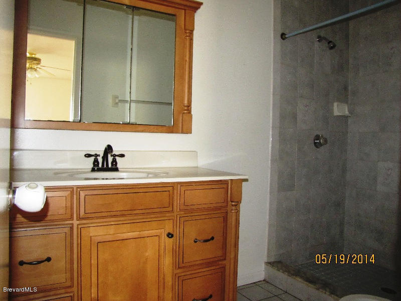 6055 Elgin Road Cocoa, FL 32927 - Photo 31 of 42 MASTER BATH V1