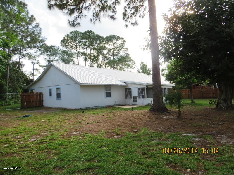 6055 Elgin Road Cocoa, FL 32927 - Photo 6 of 42 REAR V1