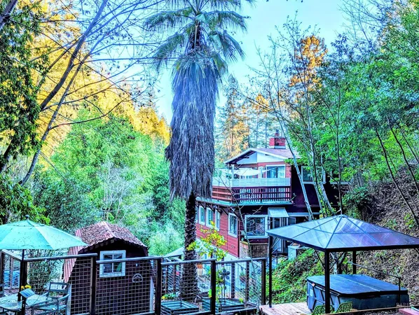 $615,000 | 15460 Bay Avenue, Guerneville, CA 95446