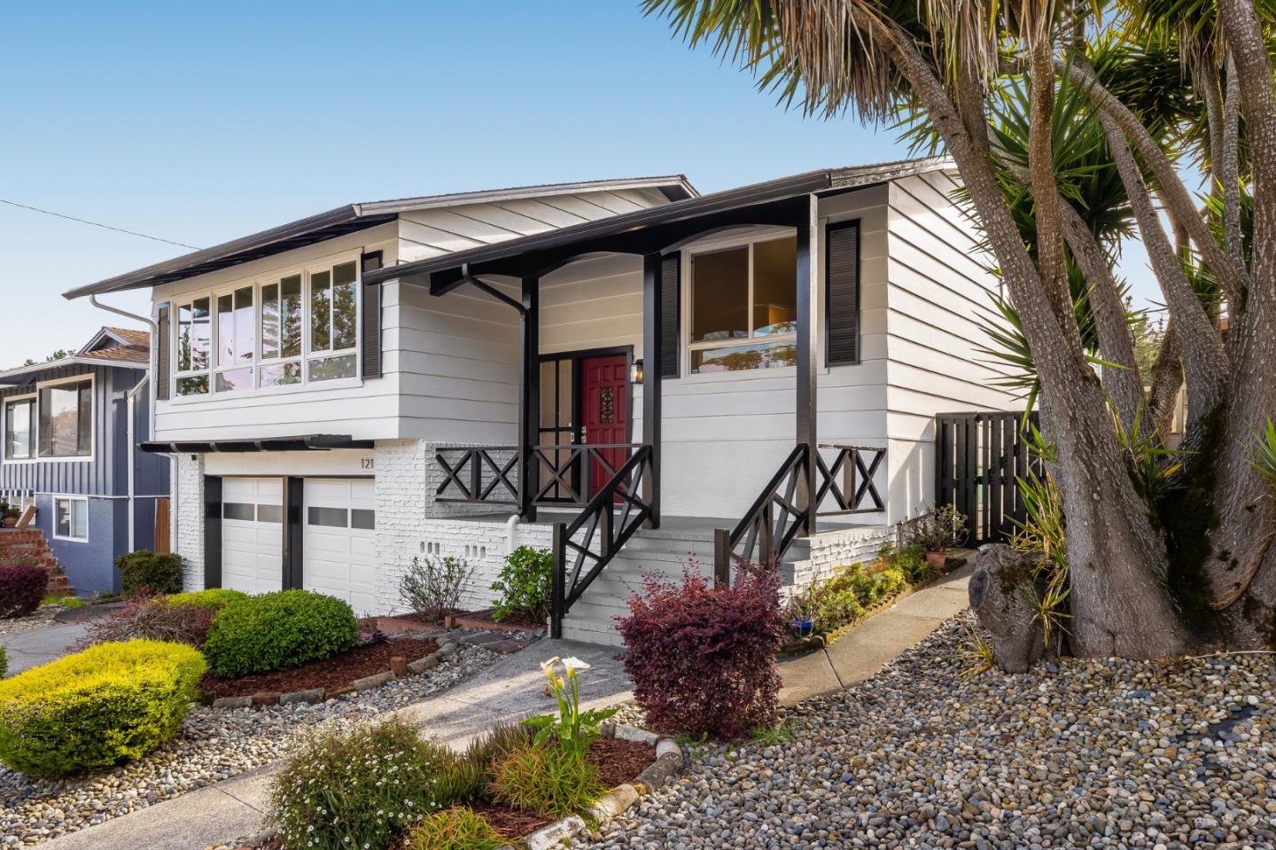 121 Riverside Drive San Bruno, CA 94066 - Photo 4 of 66