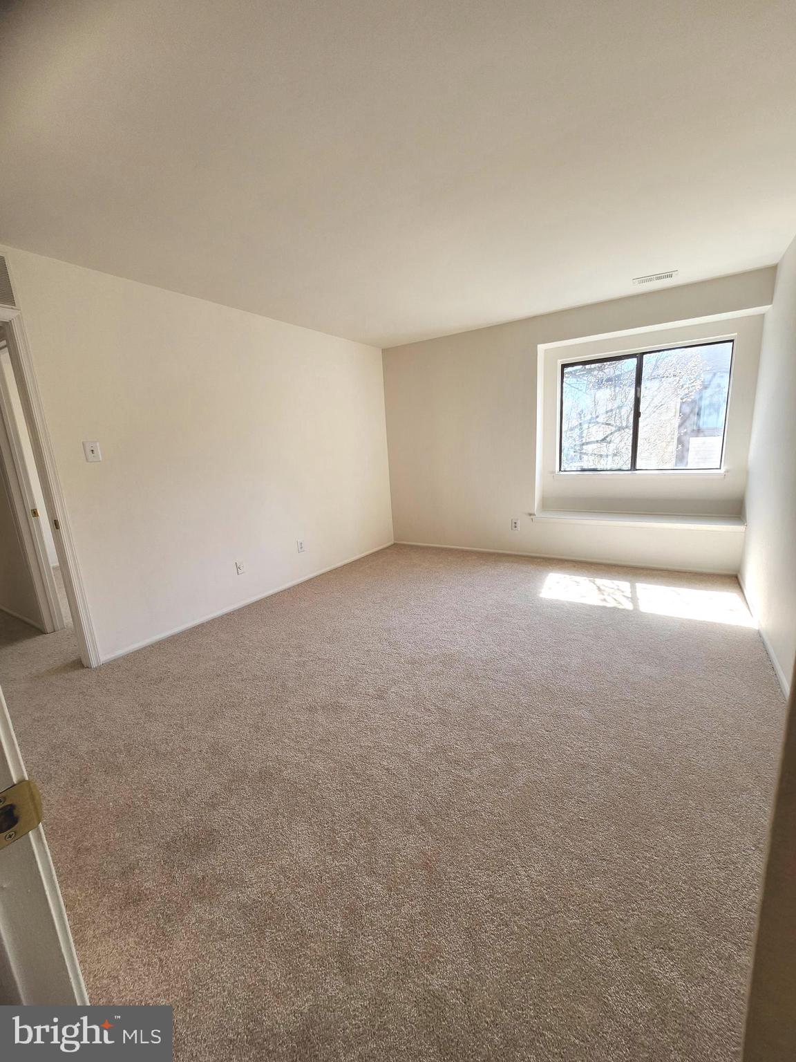 103 Lucas Lane Voorhees, NJ 08043 - Photo 21 of 28 Primary bedroom