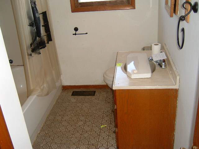 2404 North Country Club Road Muncie, IN 47303 - Photo 5 of 9