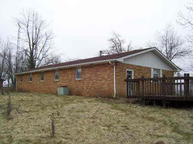 2404 North Country Club Road Muncie, IN 47303 - Photo 8 of 9