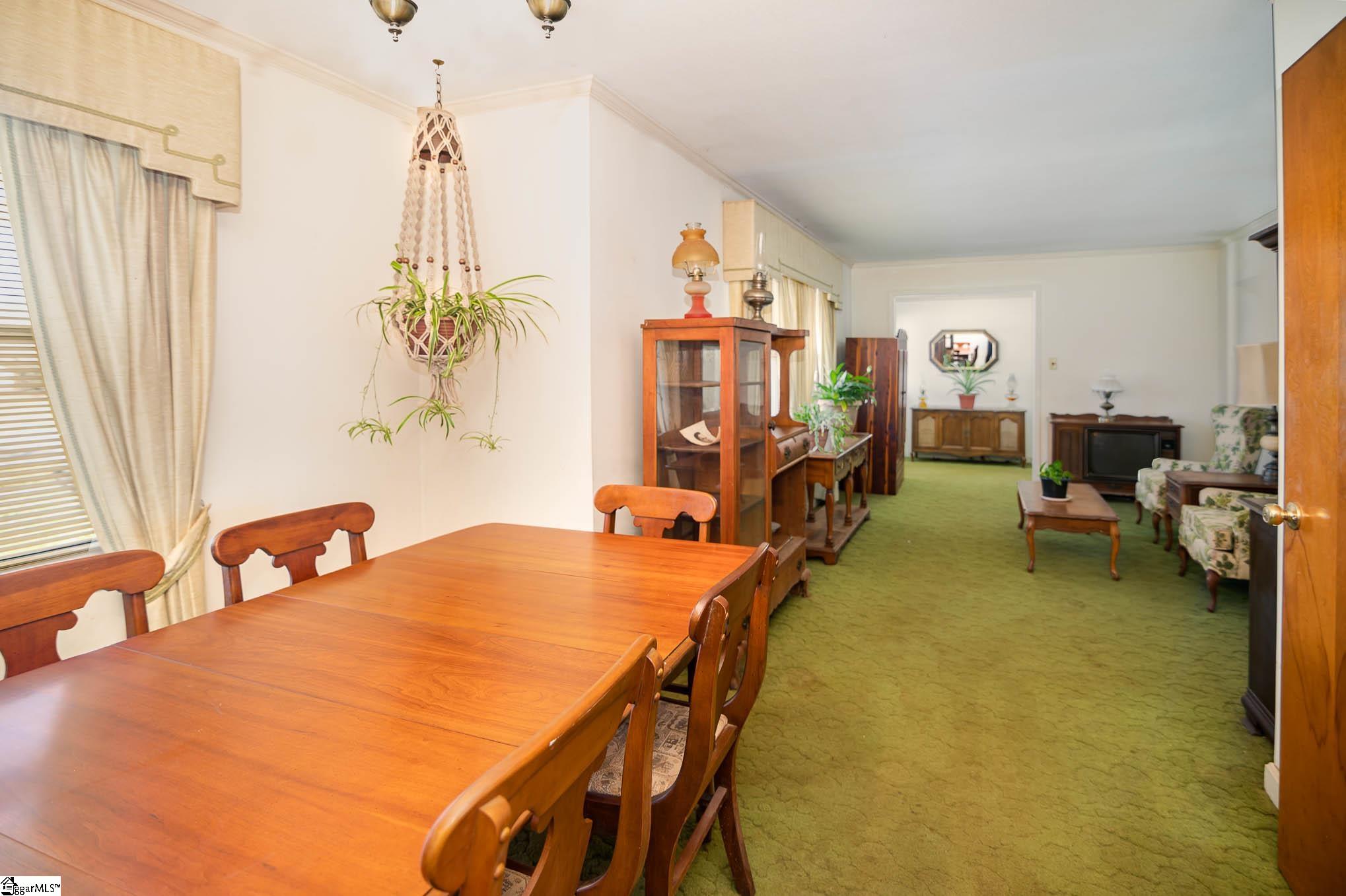 407 Pine Ridge Road Duncan, SC 29334 - Photo 7 of 36 Gallery Image 7