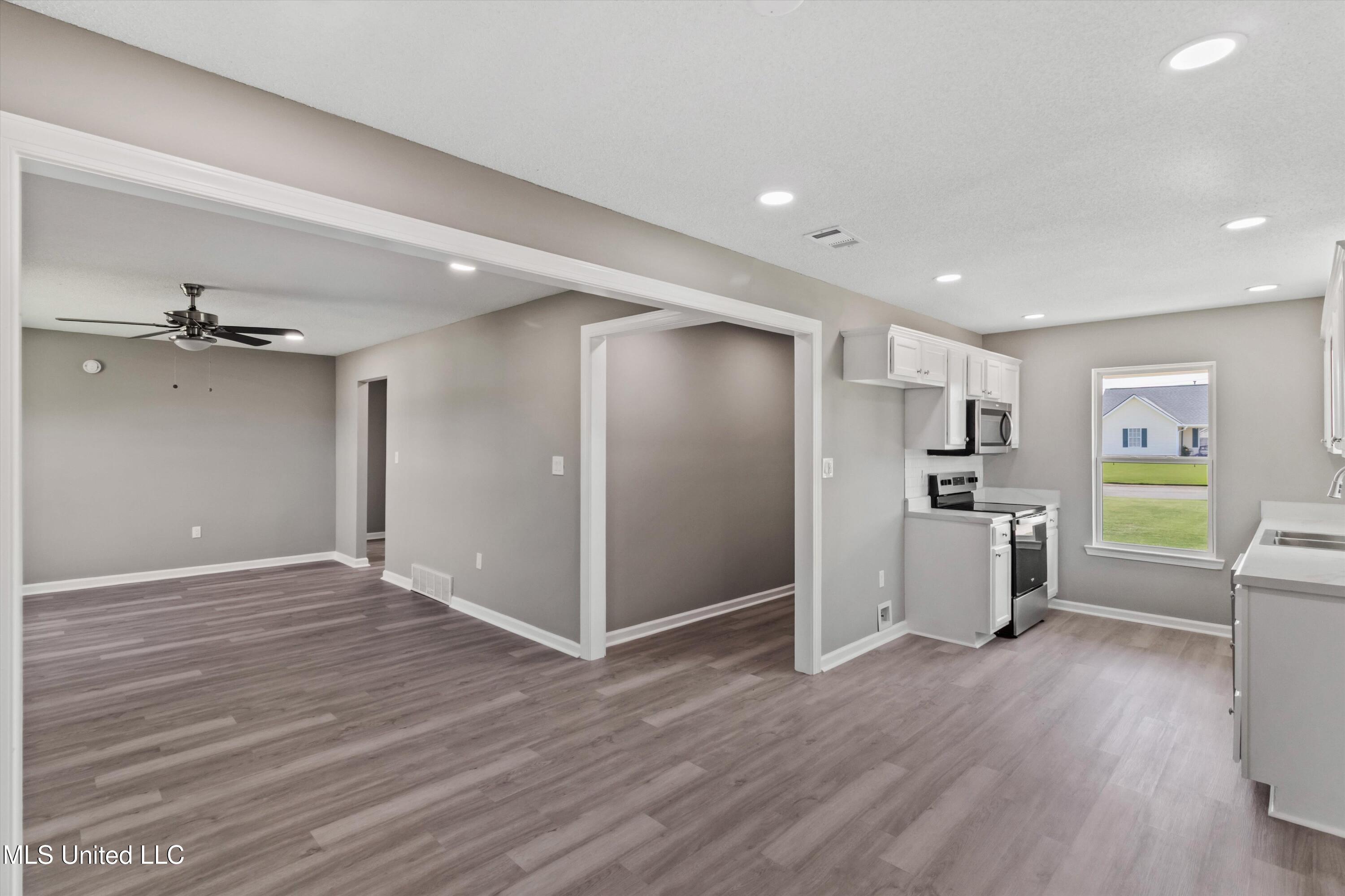 814 West Rdg Cove Holly Springs, MS 38635 - Photo 11 of 25 11-814 W Rdg Cv-11