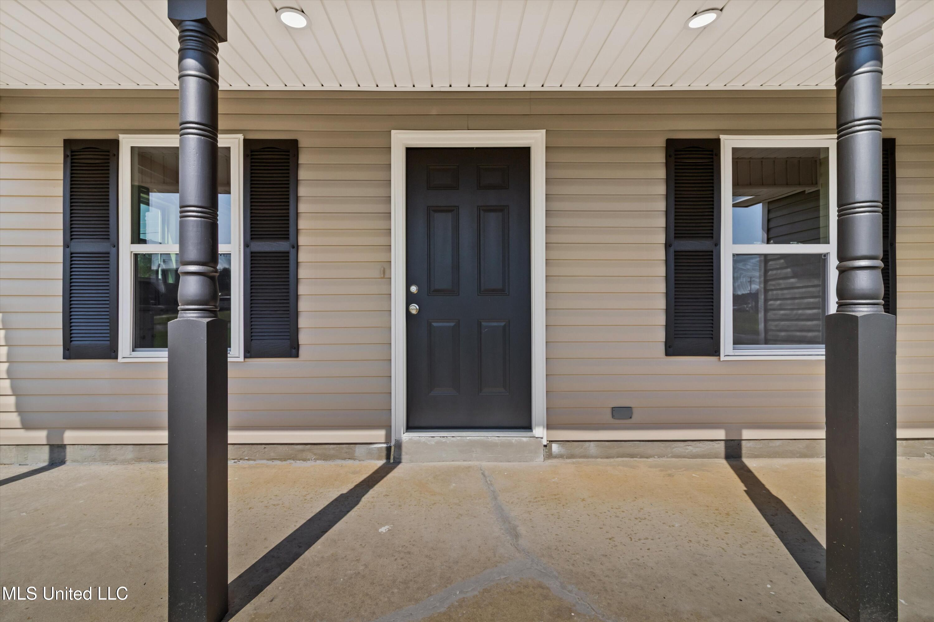 814 West Rdg Cove Holly Springs, MS 38635 - Photo 3 of 25 03-814 W Rdg Cv-3