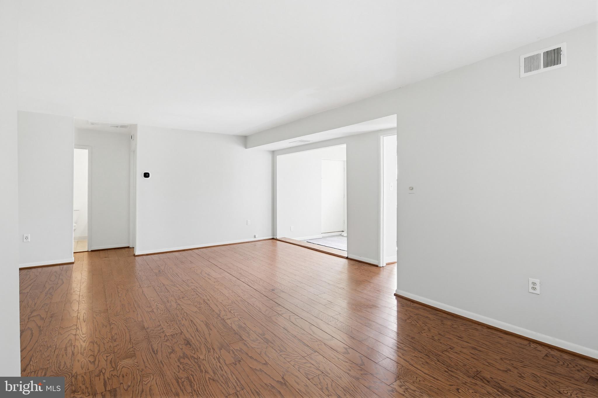 9653 White Acre Road, Unit B3 Columbia, MD 21045 - Photo 15 of 35