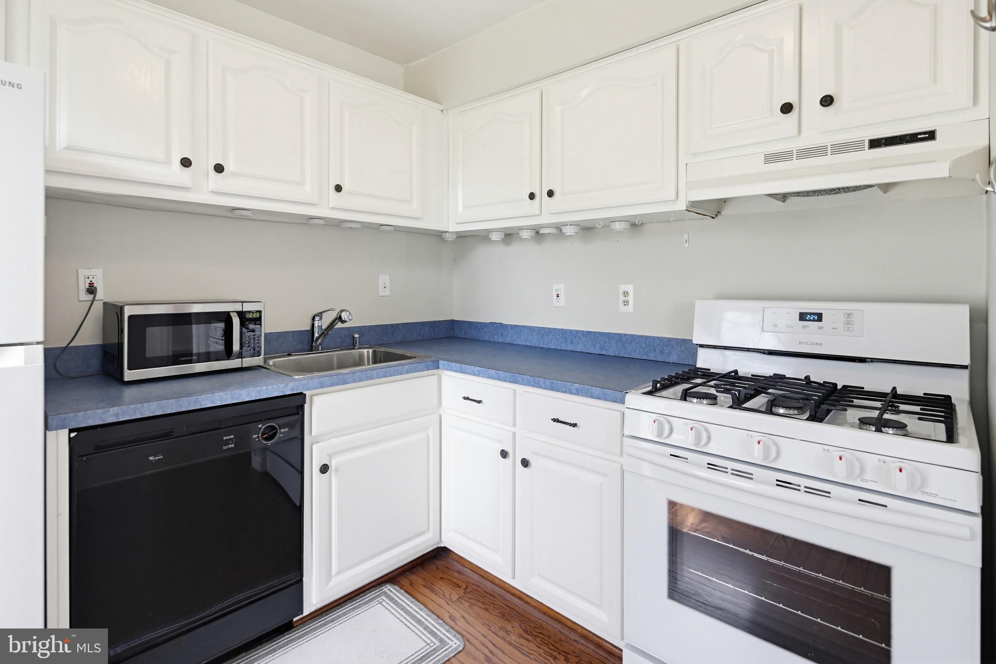 9653 White Acre Road, Unit B3 Columbia, MD 21045 - Photo 18 of 35