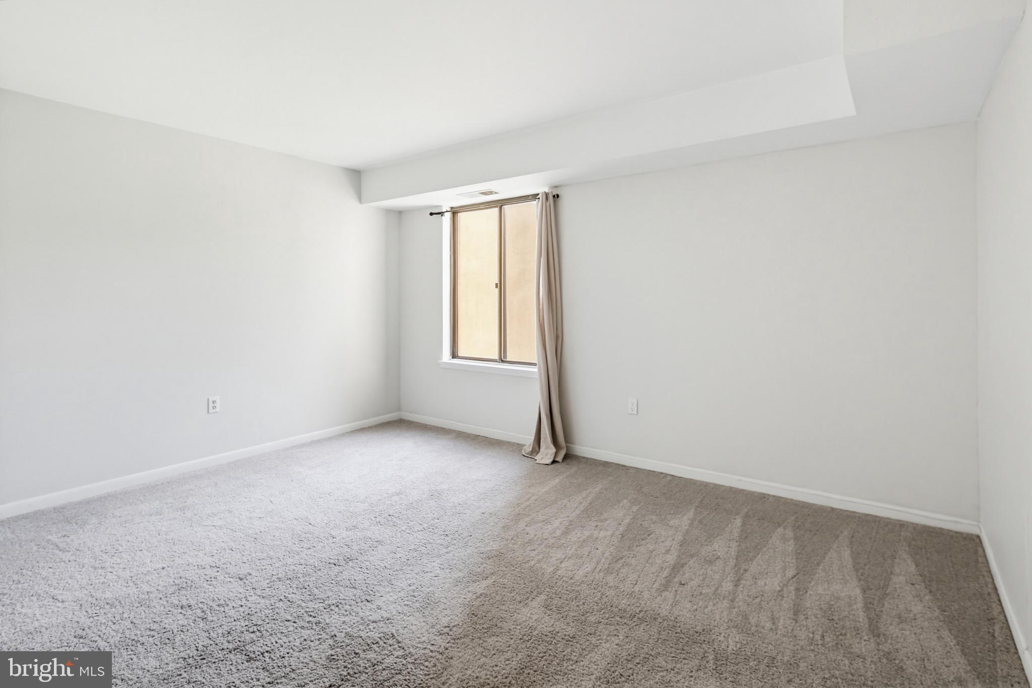 9653 White Acre Road, Unit B3 Columbia, MD 21045 - Photo 25 of 35