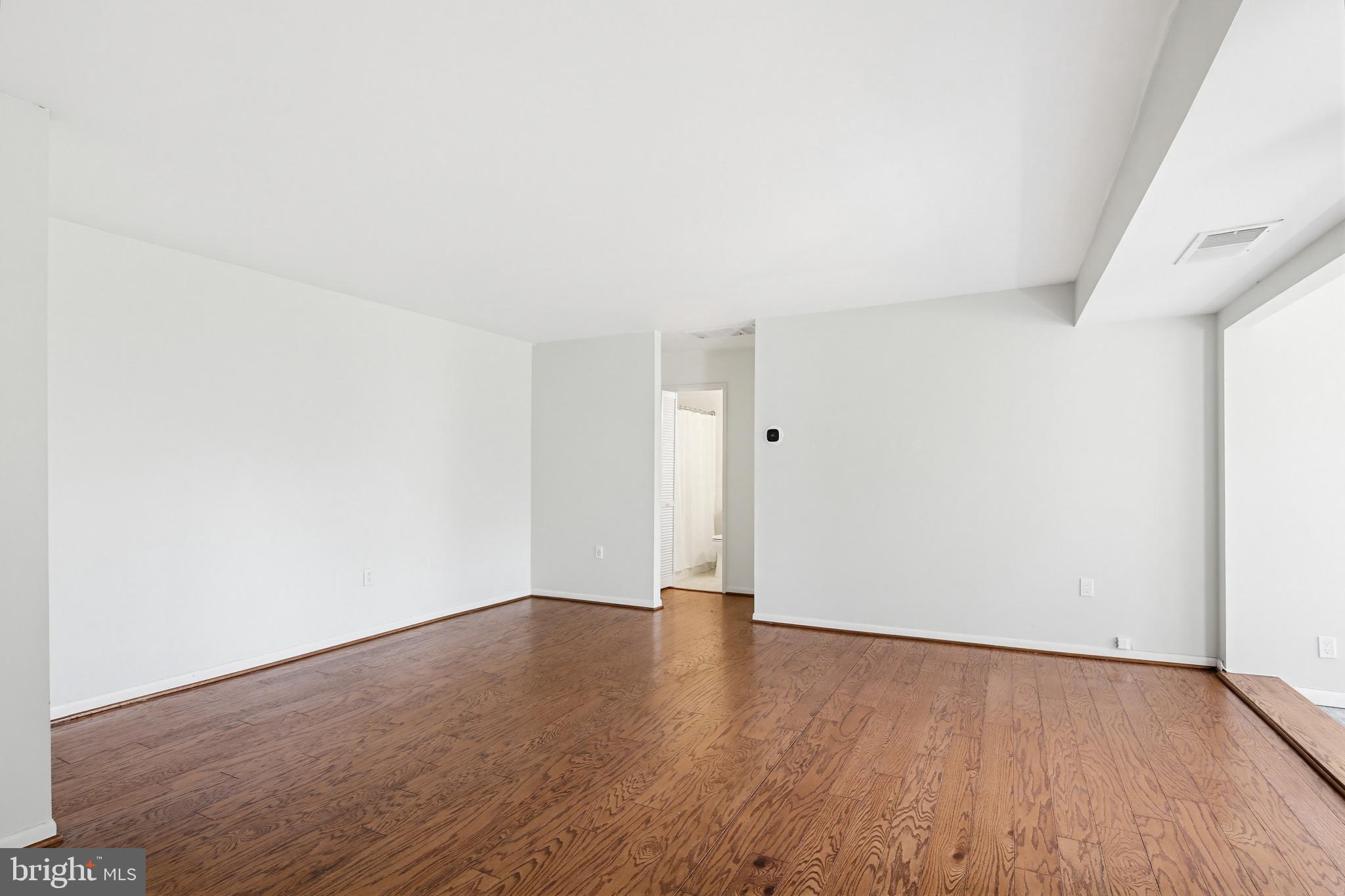 9653 White Acre Road, Unit B3 Columbia, MD 21045 - Photo 10 of 35