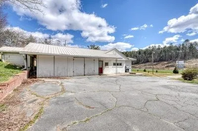 $249,900 | 5380 Highway 64, Murphy, NC 28906