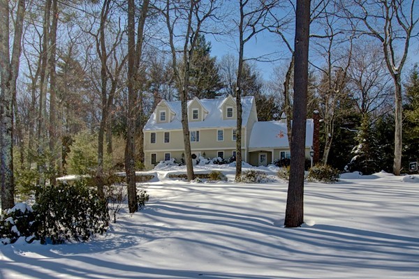 10 Edgehill Road Hopkinton, MA 01748 - Photo 1 of 30 Gallery Image 1