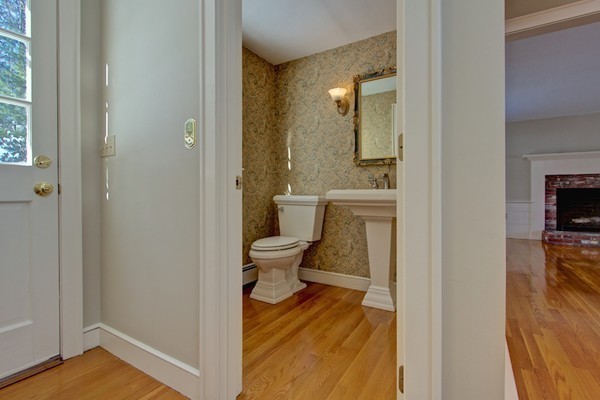 10 Edgehill Road Hopkinton, MA 01748 - Photo 11 of 30 Gallery Image 11