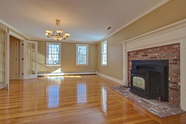10 Edgehill Road Hopkinton, MA 01748 - Photo 12 of 30 Gallery Image 12