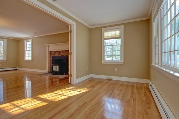 10 Edgehill Road Hopkinton, MA 01748 - Photo 14 of 30 Gallery Image 14