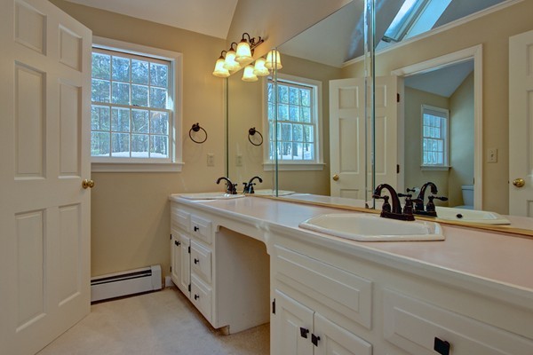 10 Edgehill Road Hopkinton, MA 01748 - Photo 23 of 30 Gallery Image 23