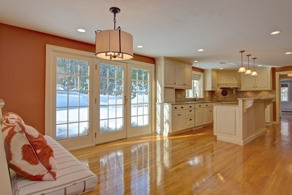 10 Edgehill Road Hopkinton, MA 01748 - Photo 5 of 30 Gallery Image 5