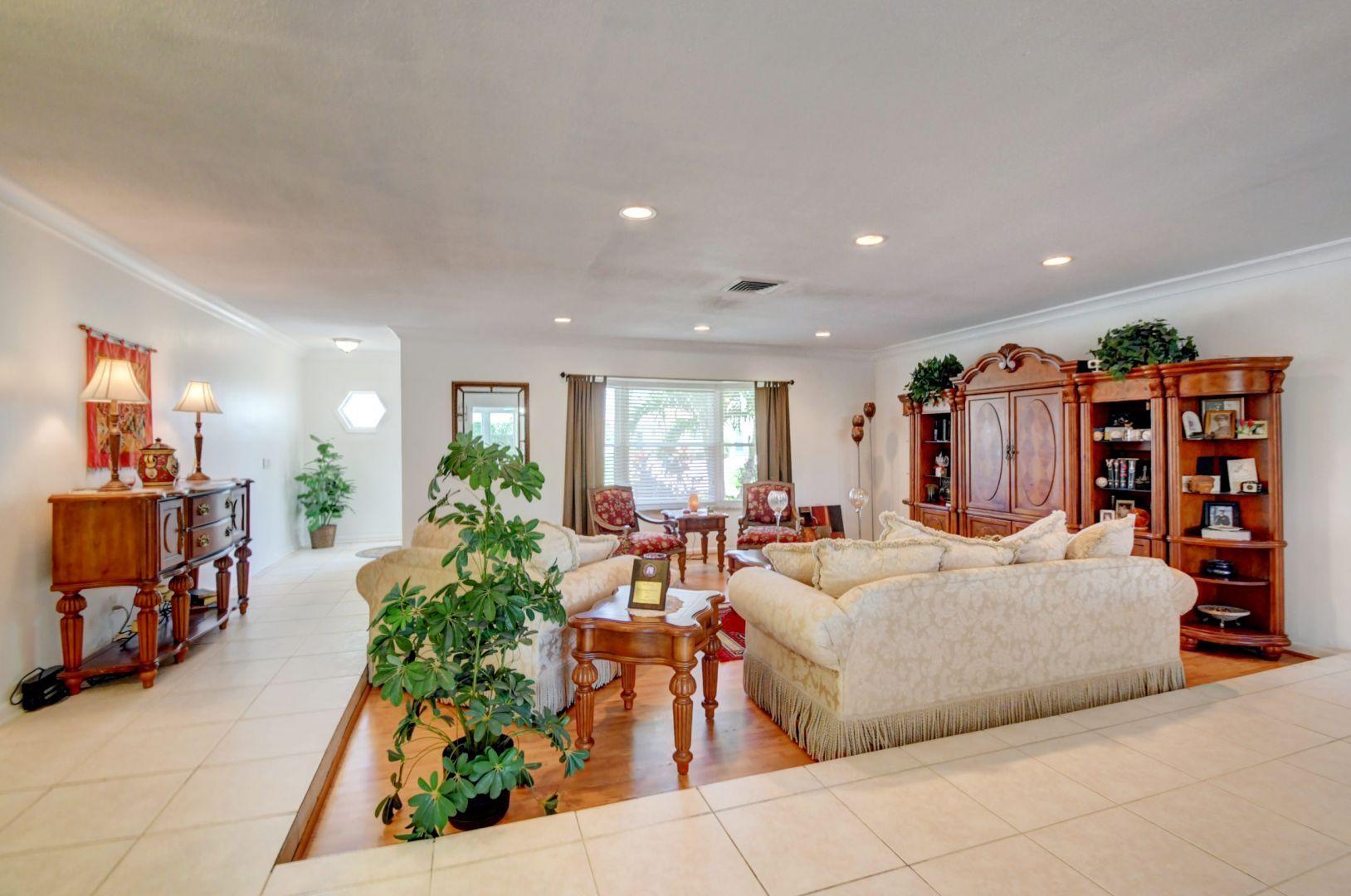 4841 Northwest 5th Terrace Boca Raton, FL 33431 - Photo 3 of 27 Living Room