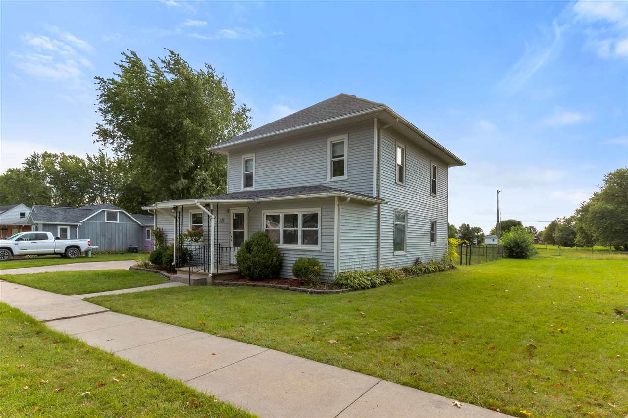 715 3rd Street Kalona, IA 52247 - Photo 23 of 42 Gallery Image 23