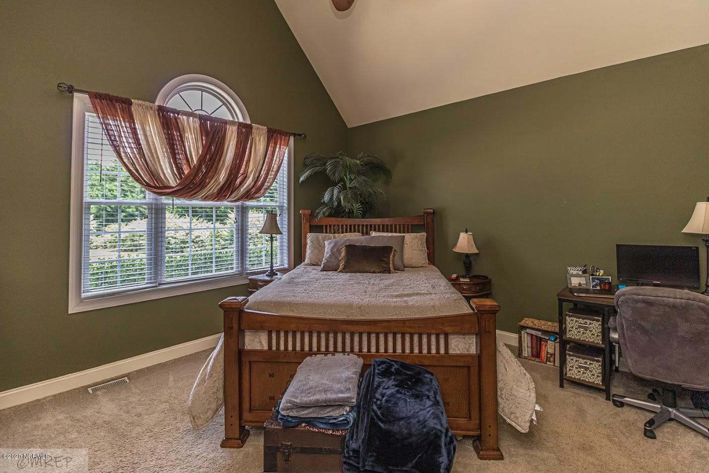 5238 Colorado Road Bailey, NC 27807 - Photo 18 of 27 Vaulted Ceilings