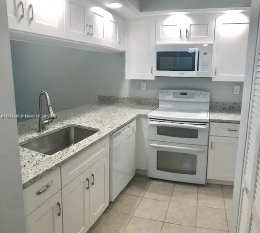 $1,900 | 6800 Cypress Road, Unit 407, Plantation, FL 33317