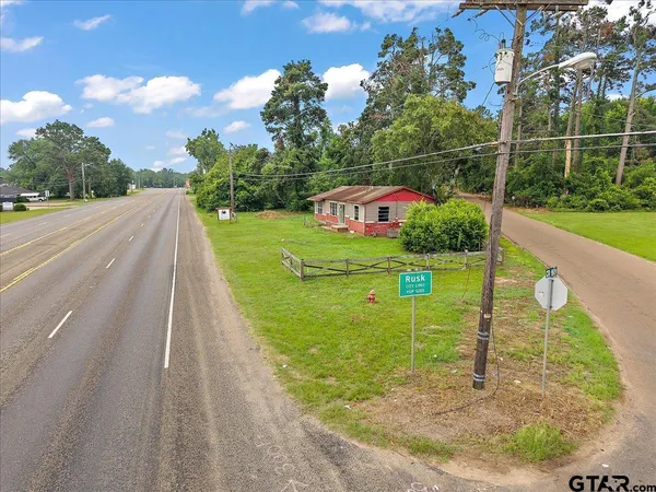 $85,000 | 1535 North Dickinson Drive, Rusk, TX 75785
