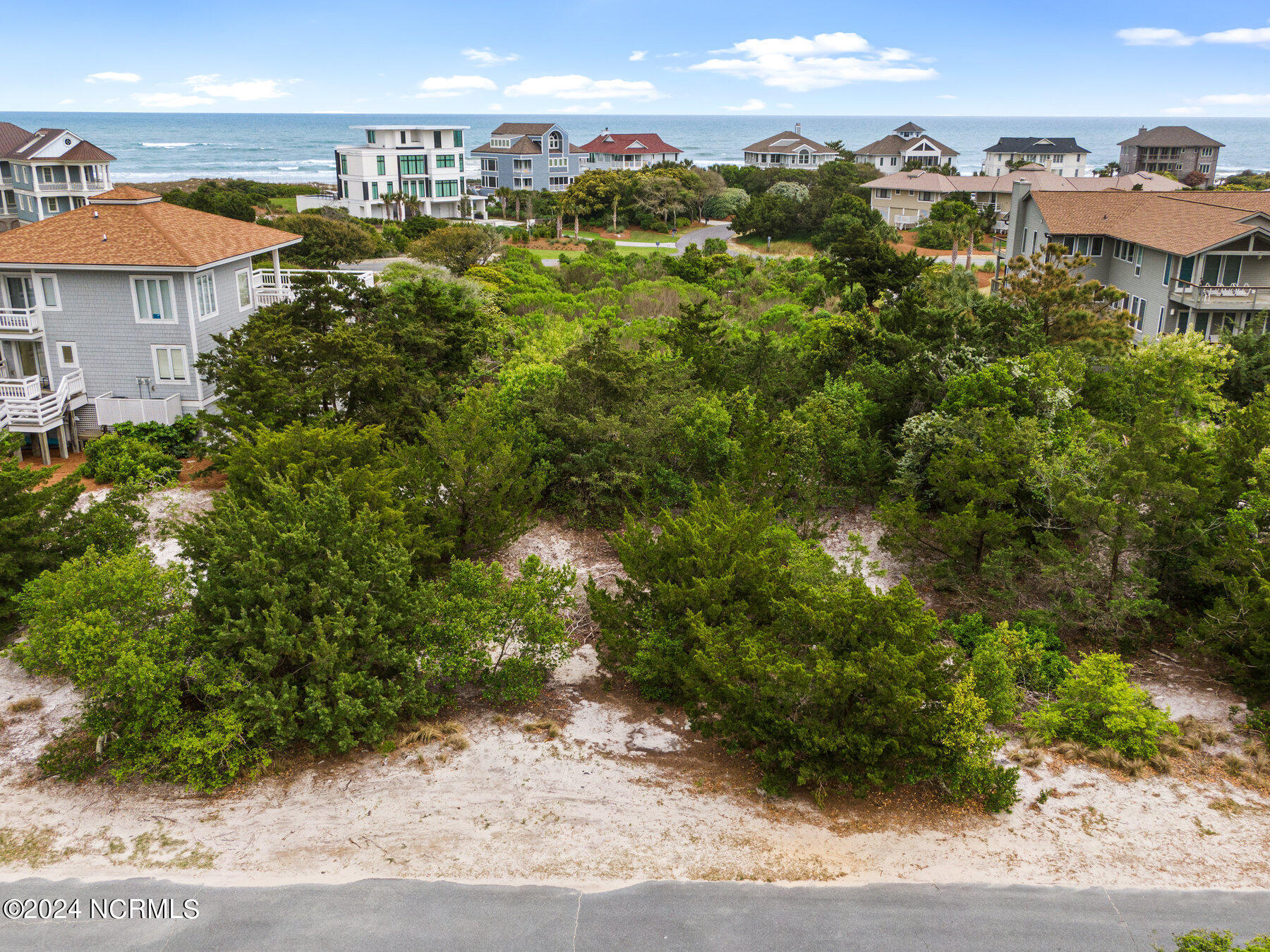 517 Beach Road North Wilmington, NC 28411 - Photo 10 of 14 004_517_beach_road_north-4
