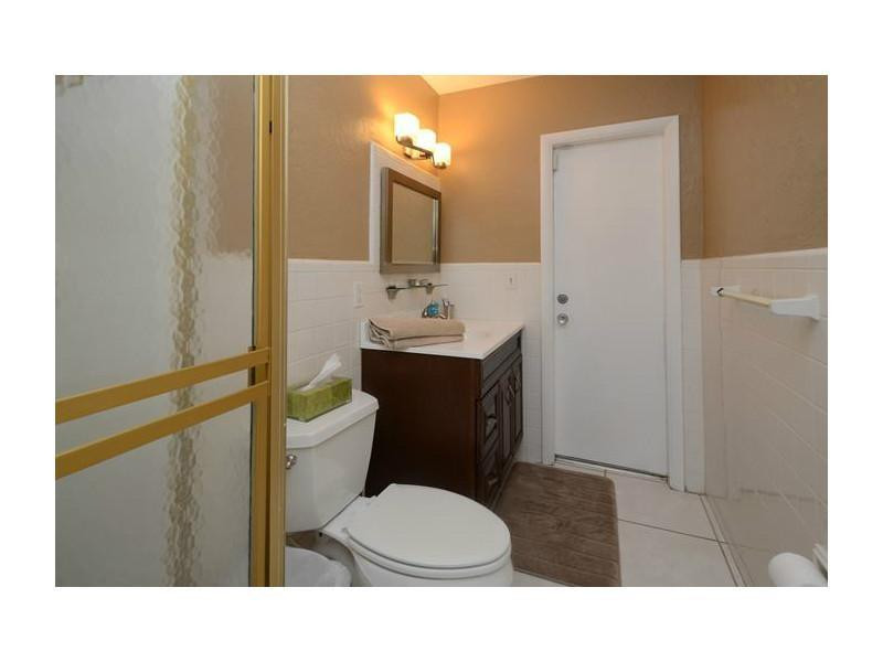 5400 Redwood Road Plantation, FL 33317 - Photo 8 of 9 Photo 8
