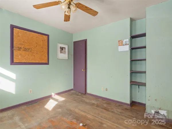 a view of empty room